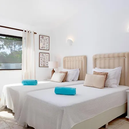Mira 4 Bedrooms Quinta Do Algarve Portugal