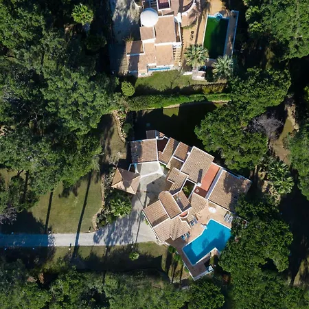 Thrilling Walden 4 Bedrooms Stunning Golfe Course Views Spacious Furnished Sun Terrace Private Outdoor Pool Bbq, Almancil