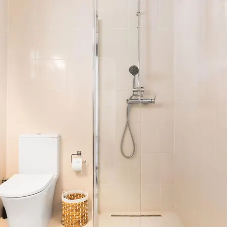 Thrilling Walden 4 Bedrooms Stunning Golfe Course Views Spacious Furnished Sun Terrace Private Outdoor Pool Bbq,